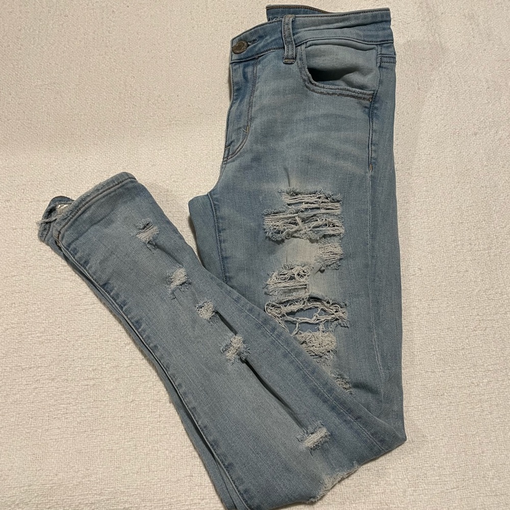 American Eagle-Distressed Skinny Jeans